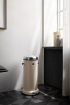 Vipp | VIPP16 bézs szemetes kuka 18 L | VIPP16 Pedal bin Beige 18 L | Home of Solinfo