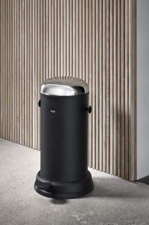 Vipp | VIPP15 fekete szemetes kuka 14 L | VIPP15 Pedal bin Black 14 L | Home of Solinfo