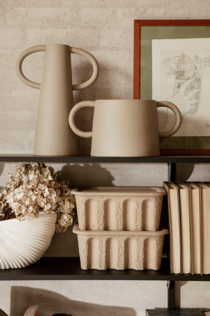 ferm LIVING | Anse váza | Anse vase | Home of Solinfo, ferm LIVING | Shell kaspó | Shell Pot | Home of Solinfo, ferm LIVING | Paper Pulp barna kicsi doboz szett (2 db) | Paper Pulp Box - Set of 2 Brown | Home of Solinfo